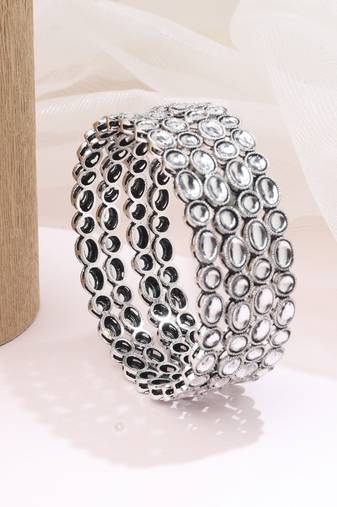 trendy round shape white kundan stone silver plated set of 4 bangle set for women