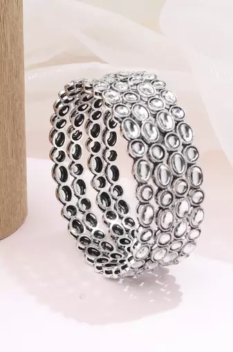 trendy round shape white kundan stone silver plated set of 4 bangle set for women