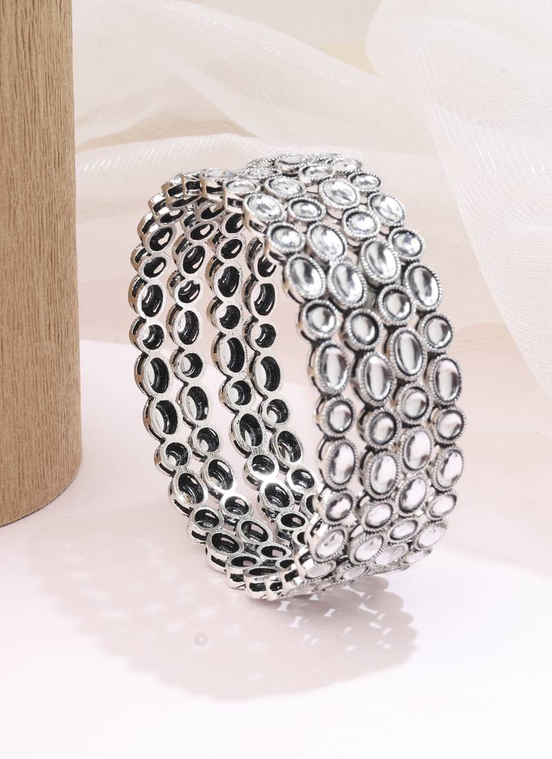 trendy round shape white kundan stone silver plated set of 4 bangle set for women