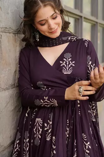 Floral printed muslin v neck anarkali set for women
