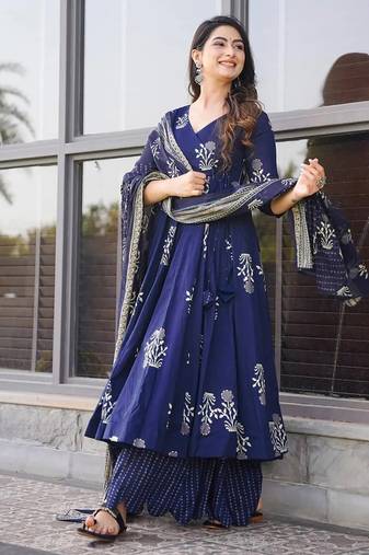 Floral printed muslin v neck anarkali set for women
