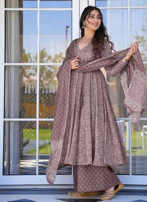 Floral printed muslin v neck anarkali set for women 3