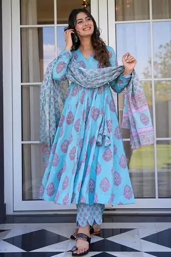 Floral printed muslin v neck anarkali set for women