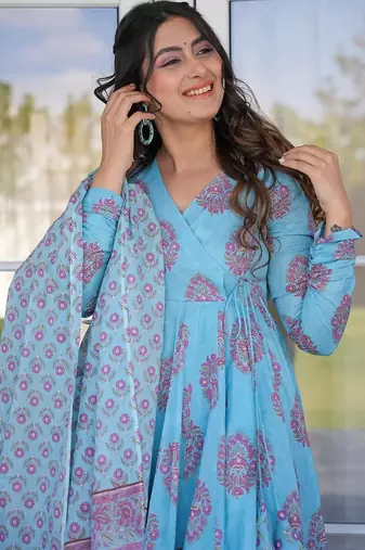 Floral printed muslin v neck anarkali set for women