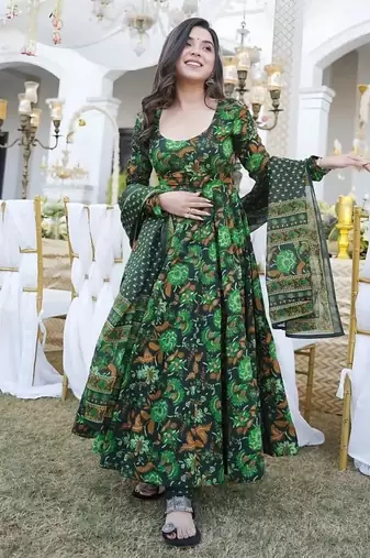 Floral printed muslin v neck anarkali set for women