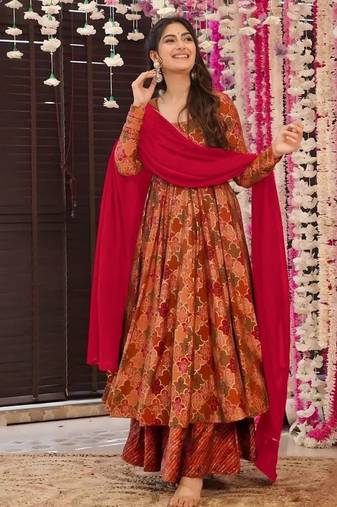Floral printed muslin v neck anarkali set for women
