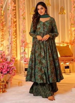 Floral printed muslin v neck anarkali set for women 3