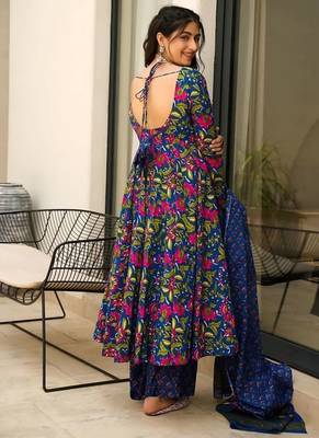 Floral printed muslin v neck anarkali set for women 2