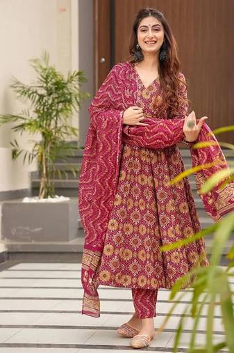 Floral printed muslin v neck anarkali set for women