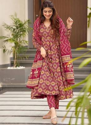 Floral printed muslin v neck anarkali set for women 3