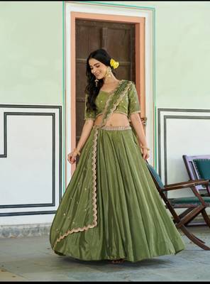 Light Green silk blend Lehenga Choli with Scalloped Dupatta and Waist Belt 3