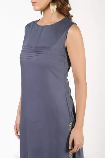 rayon solid pintucks straight kurta,grey,(s,m,l,xl,2xl,3xl)