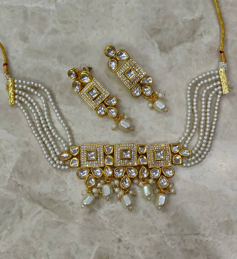 white kundan choker necklace set