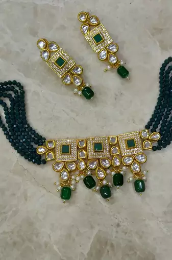 green kundan choker necklace set