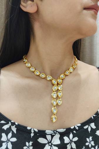 kundan necklace set with stud earrings