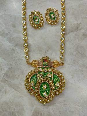 green long kundan necklace set 3