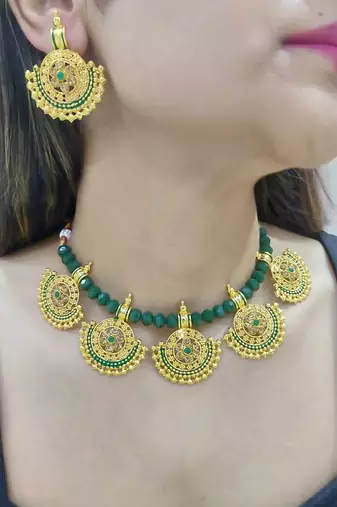 green kundan necklace set