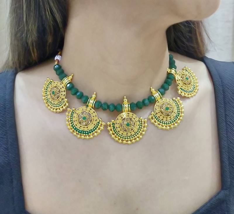 green kundan necklace set