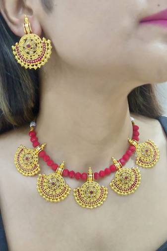 red kundan necklace set