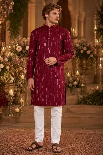 Maroon embroidered cotton straight kurta