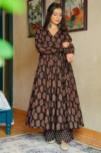 Floral printed rayon v neck black anarkali set