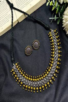 Dual Tone Brass Choker Necklace and Stud Earrings Set, Antique Indian Ethnic Jewelry 2