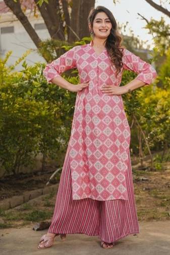 Floral printed rayon v neck kurta & trouser set