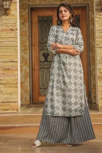 Floral printed rayon v neck kurta & trouser set