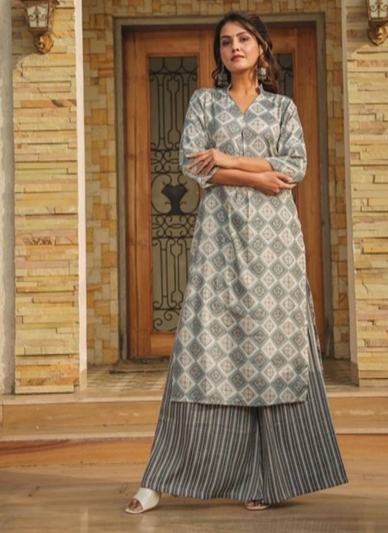 Floral printed rayon v neck kurta & trouser set