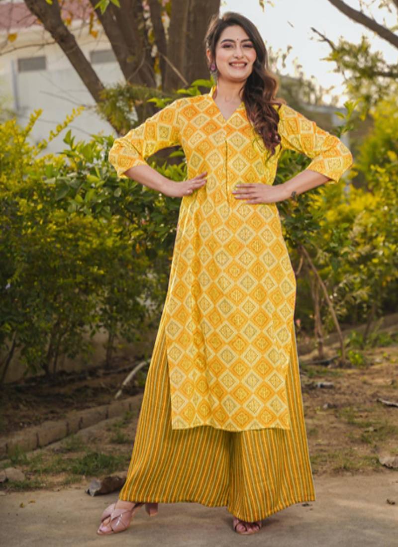 Floral printed rayon v neck kurta & trouser set