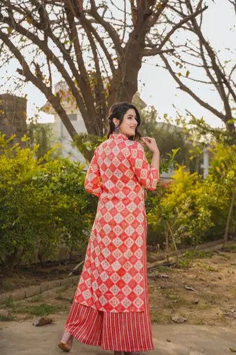 Floral printed rayon v neck kurta & trouser set