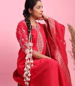 white handmade pearl parandi