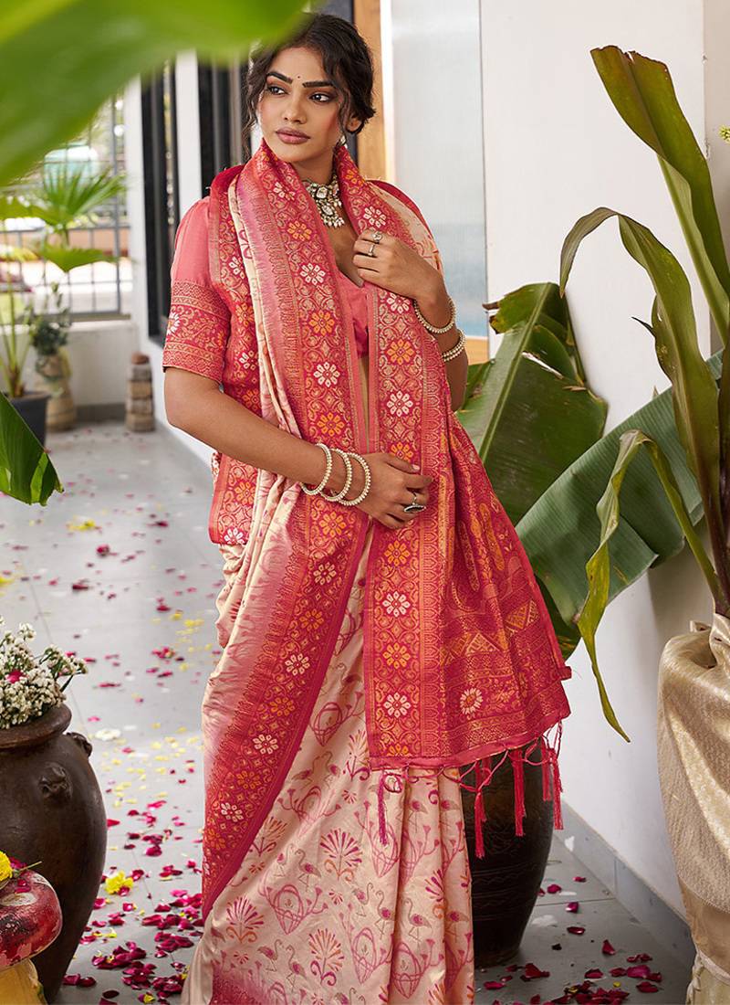 White soft banarasi silk blend saree with contrast blouse piece