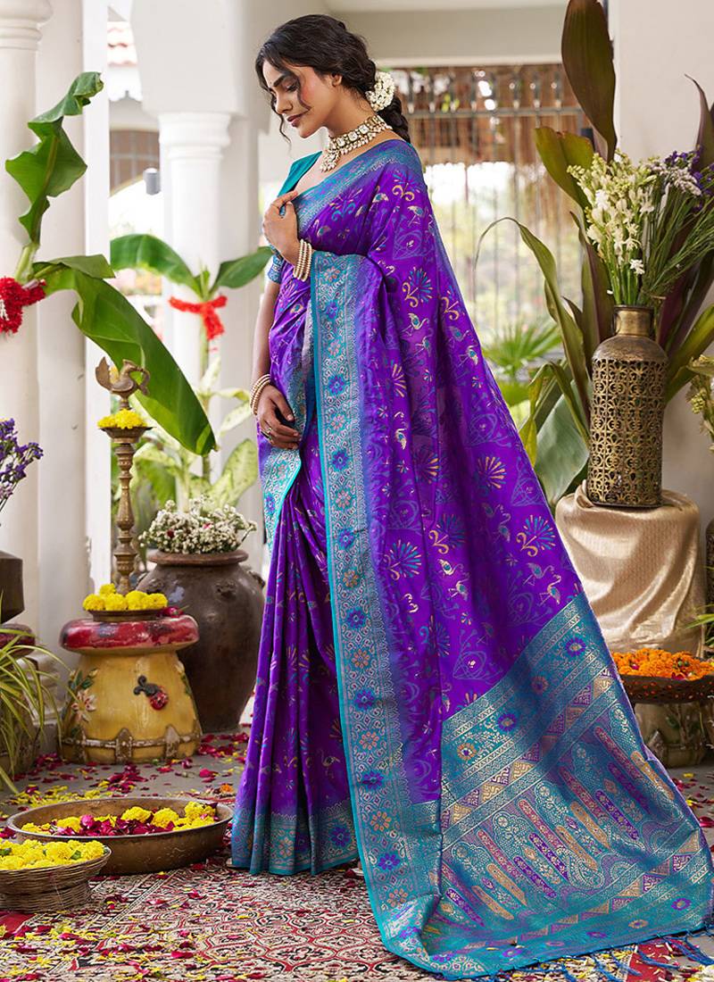 Violet soft banarasi silk blend saree with contrast blouse piece