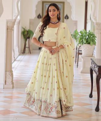 Off-White silk blend Lehenga Choli with Thread Embroidery & Zari Work 1