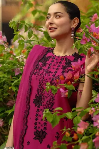 Dark pink roman silk suit set with thread & sequins work