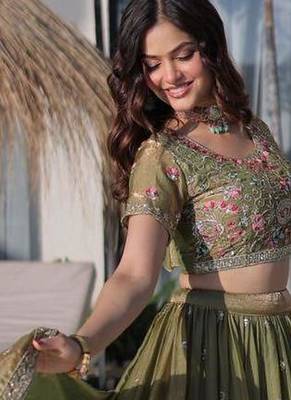 Mehendi silk blend Lehenga Choli with Multi Thread Embroidery Work 2