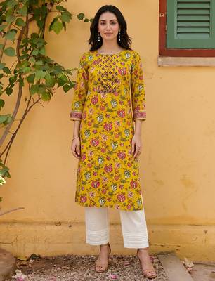 Women rayon yellow floral digital printed regular kurta 2
