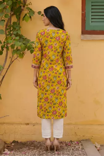 Women rayon yellow floral digital printed regular kurta