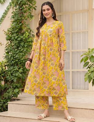 Women cotton blend yellow floral digital printed regular kurta 2