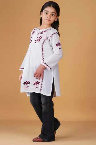 Girls white & maroon pure cotton floral embroidered chikankari kurta