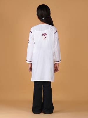 Girls white & maroon pure cotton floral embroidered chikankari kurta 3