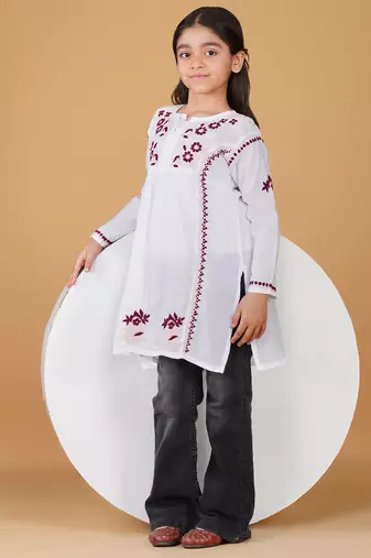 Girls white & maroon pure cotton floral embroidered chikankari kurta