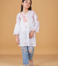 Girls white & peach pure cotton floral embroidered chikankari kurta