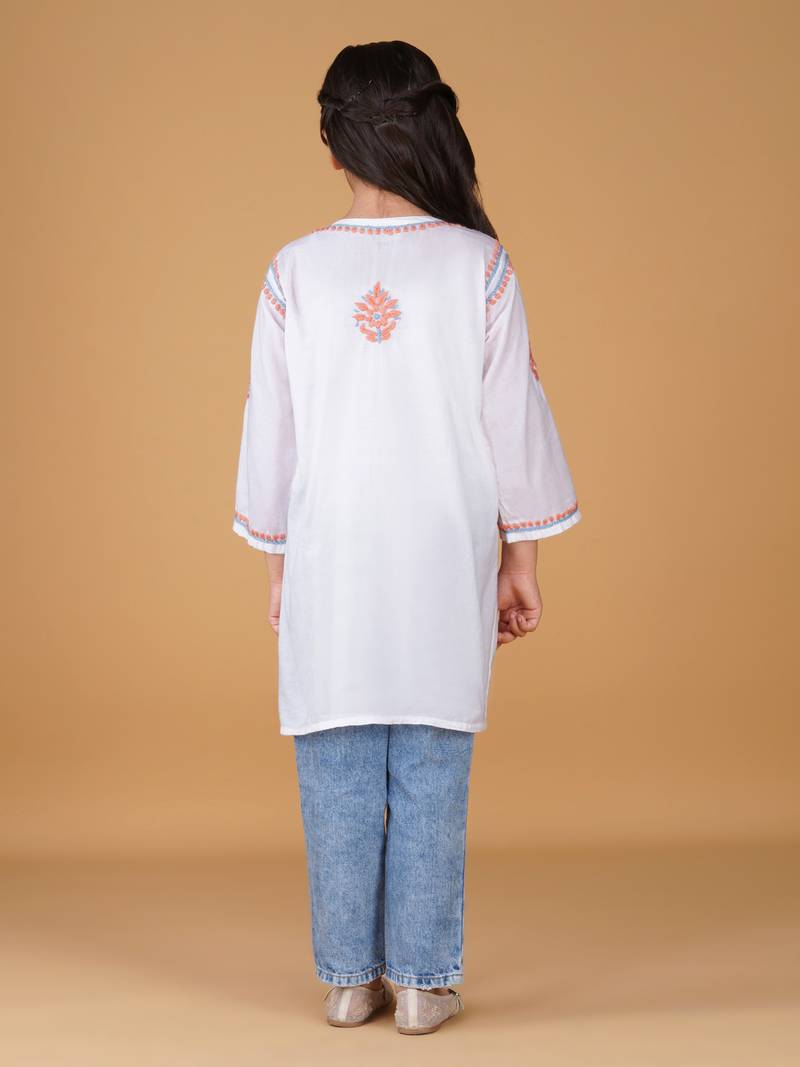 Girls white & peach pure cotton floral embroidered chikankari kurta
