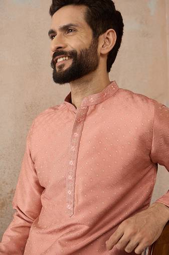 Men peach silk blend embroidered mandarin collar straight kurta with trousers