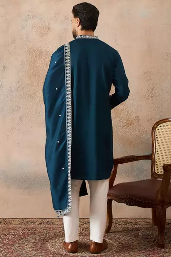 Mens blue silk blend solid embroidered kurta with dupatta