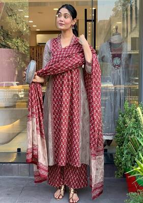 Women's premium handworked pure cotton a-line anarkali kurta palazzo dupatta set 4