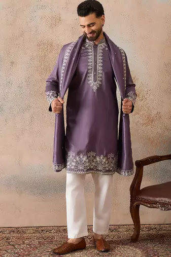 Mens lavender silk blend solid embroidered kurta with dupatta