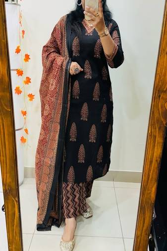Women's premium handworked cotton kurta pant dupatta set